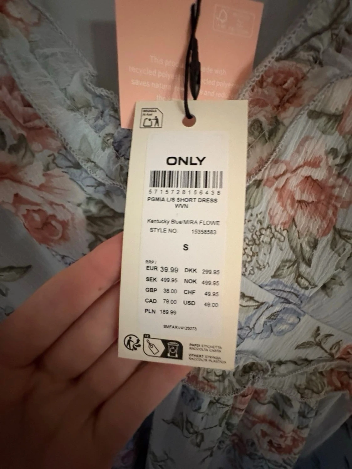 Blommig kortklänning från ONLY - 1