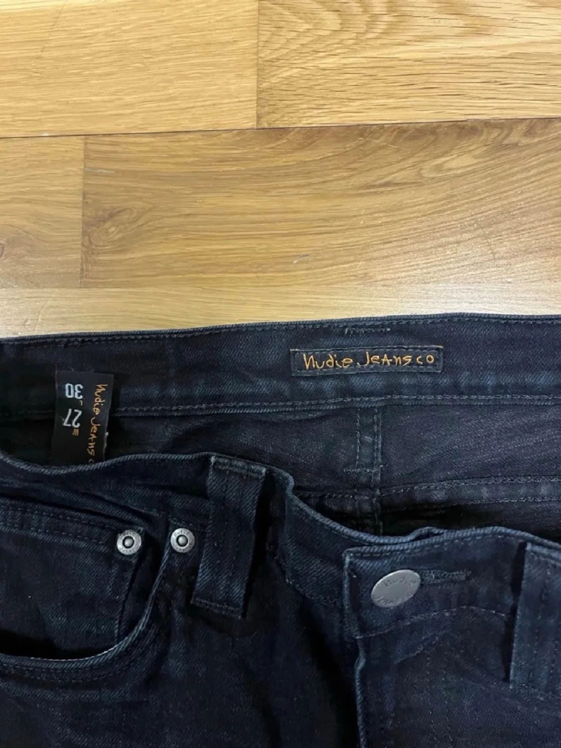 Svarta slim fit jeans från Nudie - 2