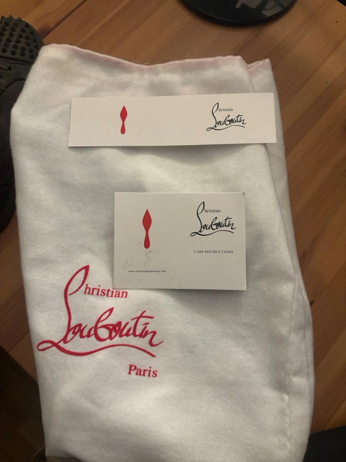  Christian Louboutin med spikar  - 3