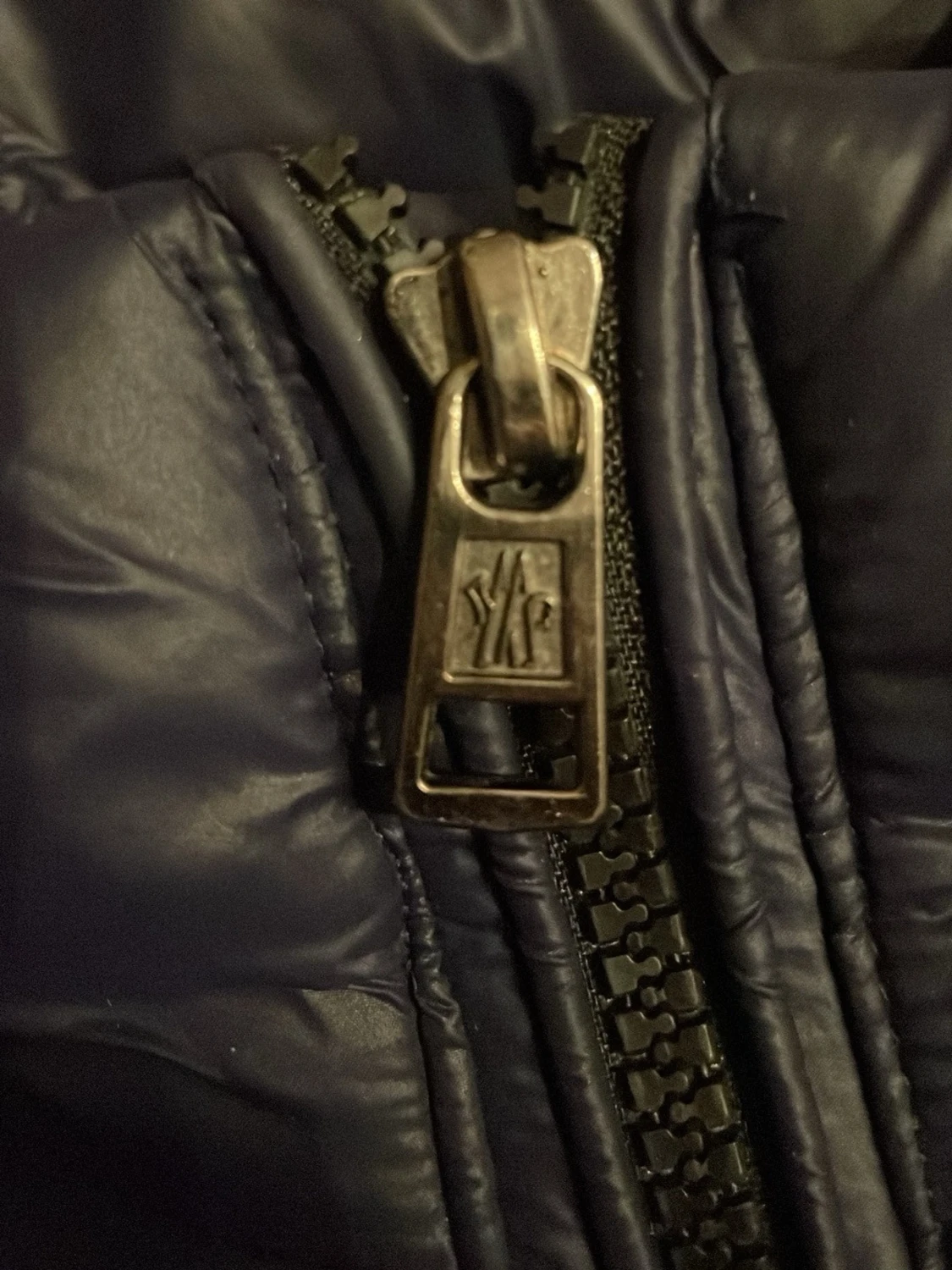 Mörkblå dunjacka från Moncler - 5