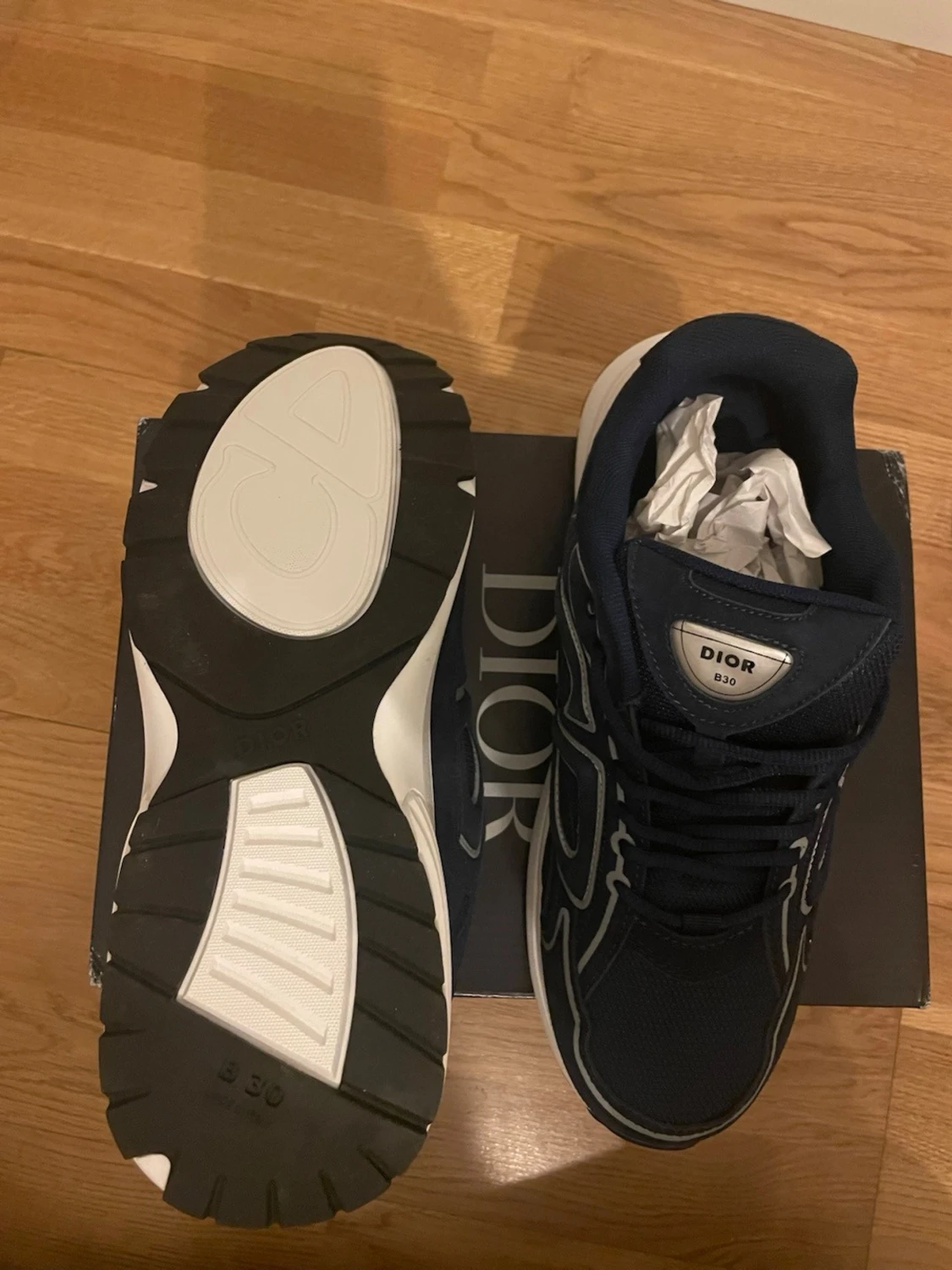 Marinblå CD  sneakers med vita detaljer - 2