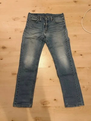 vintage levi 541 - Vintage levi 541 jeans. 32/34