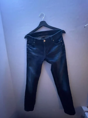 Mörkblå Jacob cohen jeans - 🔵 As snygg marinblå Jacob cohen jeans 🔵⭐️ Använd fåtal gånger ⭐️📏 W30 L 30 📏