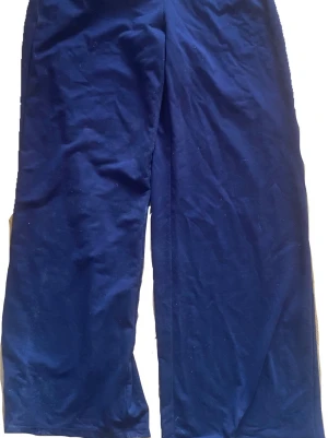 Lowwaist foldover mjukisbyxor  - Säljer då dom är för korta för mig som är 184 ❤️ aldrig använda