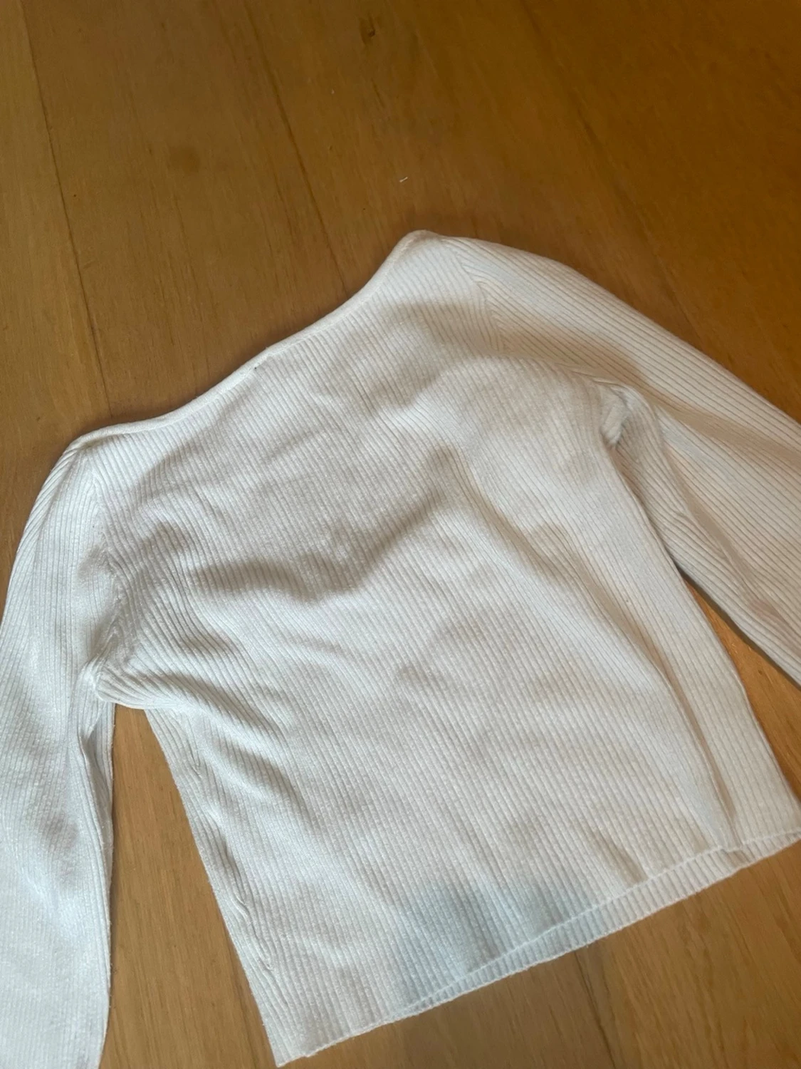 Vit ribbad offshoulder topp - 1