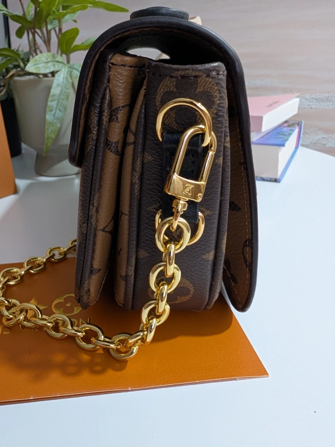 Iouis vuitton pochette métid - 2
