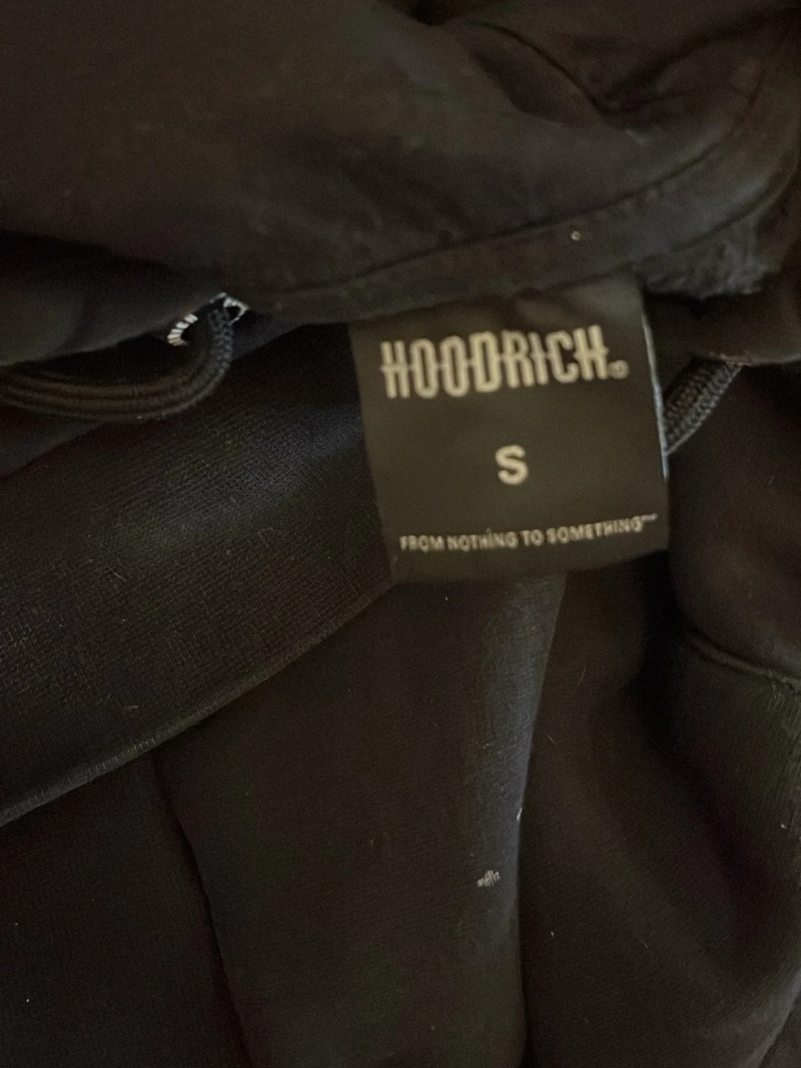 Svart hoodie från Hoodrich - 2