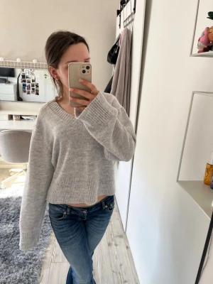 Super snygg V-neck  - Super bekväm dock inte min style:)