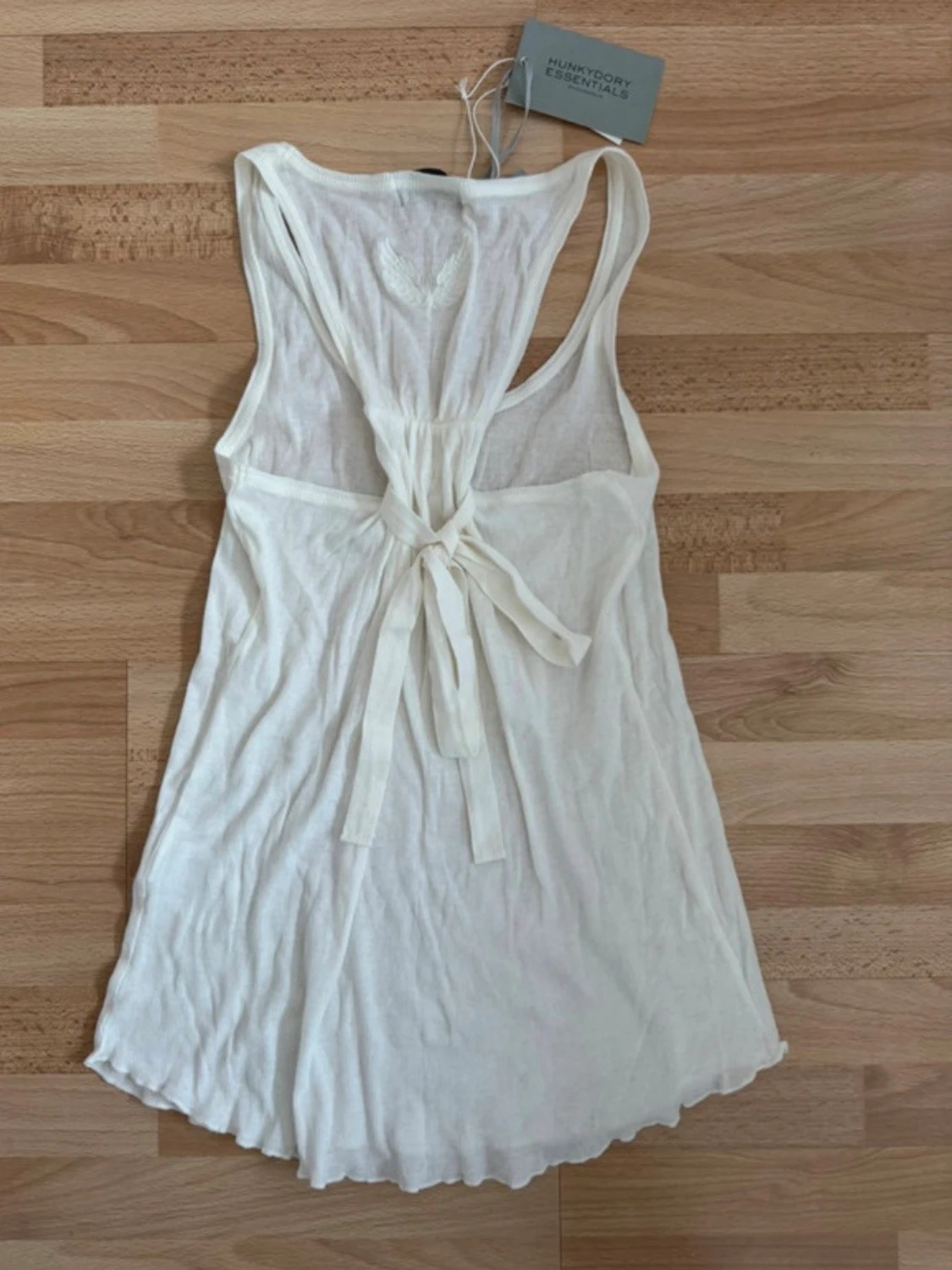 Ny, Hunkydory vit linnetopp från FunkyTown Essentials - 1