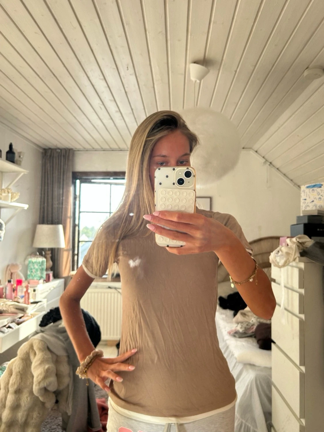 Beige kortärmad t-shirt - 1