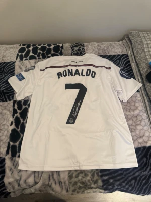 Ronaldo tröja - Helt ny