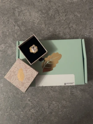 Ioaku ring - helt ny ring från ioaku då jag har dubletter. Nypris 699kr! 