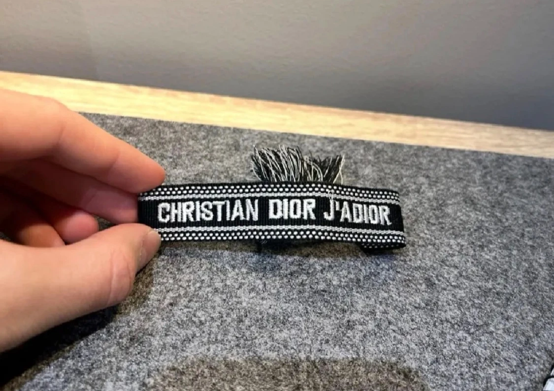 Svart dior armband