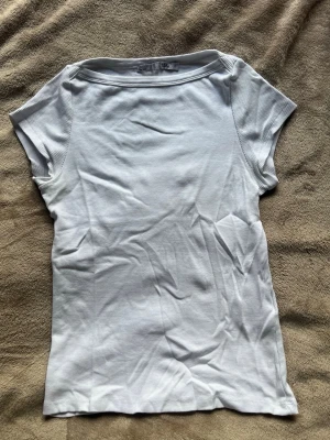 Tshirt - Vit tshirt från Lager 157, aldrig använd! Storlek S🩷Finns att köpa i mörkrosa och svart också!