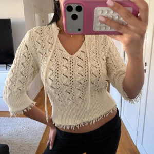 Virkad tröja - Knappt använd 