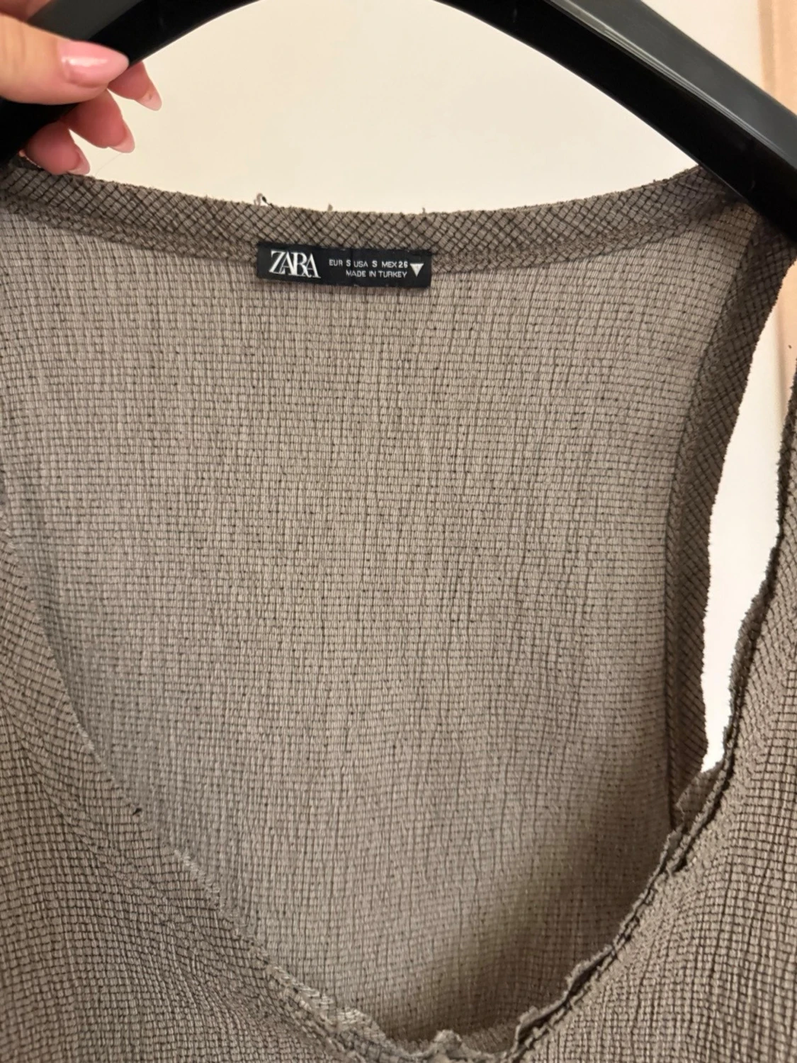 Beige ribbad linnetopp från Zara - 1