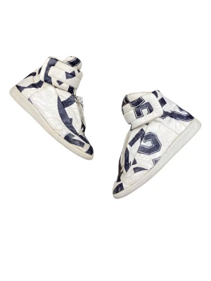 future - hej säljer mina eftertraktade Maison Martin Margiella ”future” skor.   Skon och sulan har släppt lite.