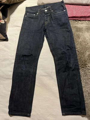 Mörkblå selvedge jeans - Bra skick selvedge jeans billigt pris