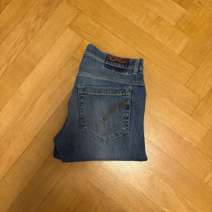 Dondup jeans - Dondup jeans | Nypris: 3500 | Mitt pris: 799 men ej hugget i sten | Tveka ej på att skriva vid frågor eller funderingar☺️