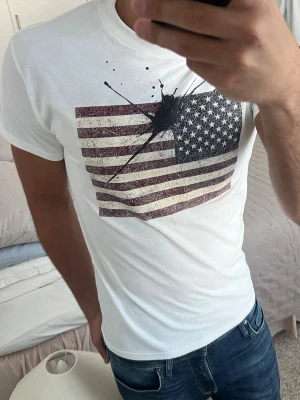Concrete ink t shirt  - Helt ny 