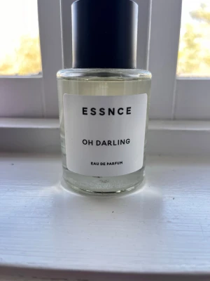 ESSNCE Oh Darling  - Parfym från ESSNCE med doften Oh Darling. Endast använd en gång!💕