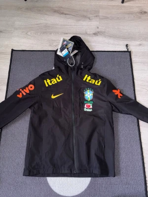 Brazil Windbreaker Gore-Tex - Helt ny med tags, storlek L men sitter som en M