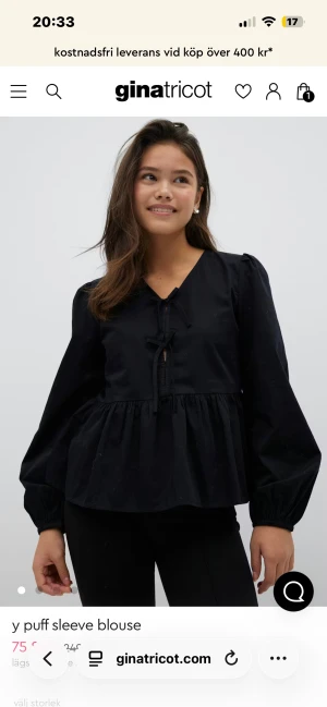 Svart blus från Gina Tricot - Blus från Gina Tricot i storlek 158/164. Aldrig använt. Köpte den för 250kr men säljer den för 150kr