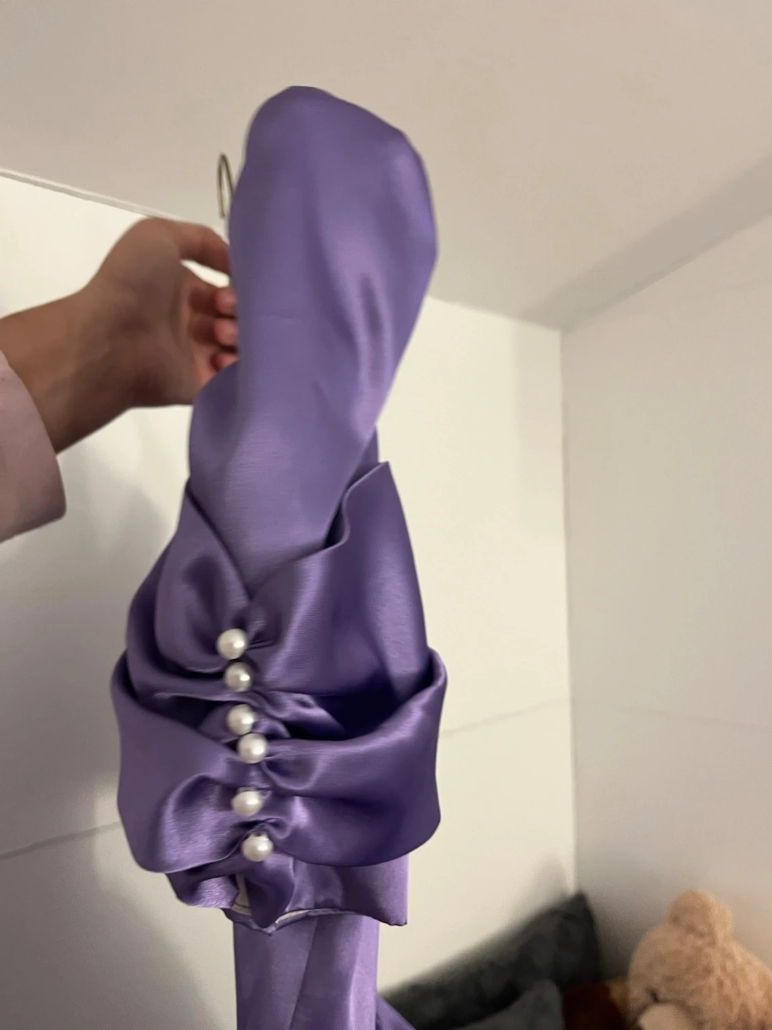 Lila balklänning med puffärmar - 3