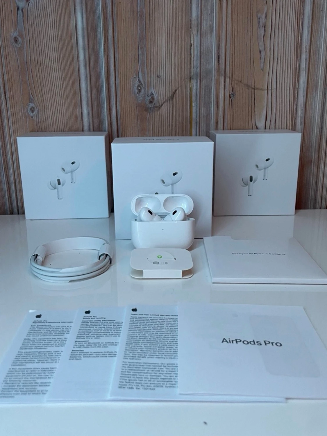 Apple AirPods Pro med laddningsetui