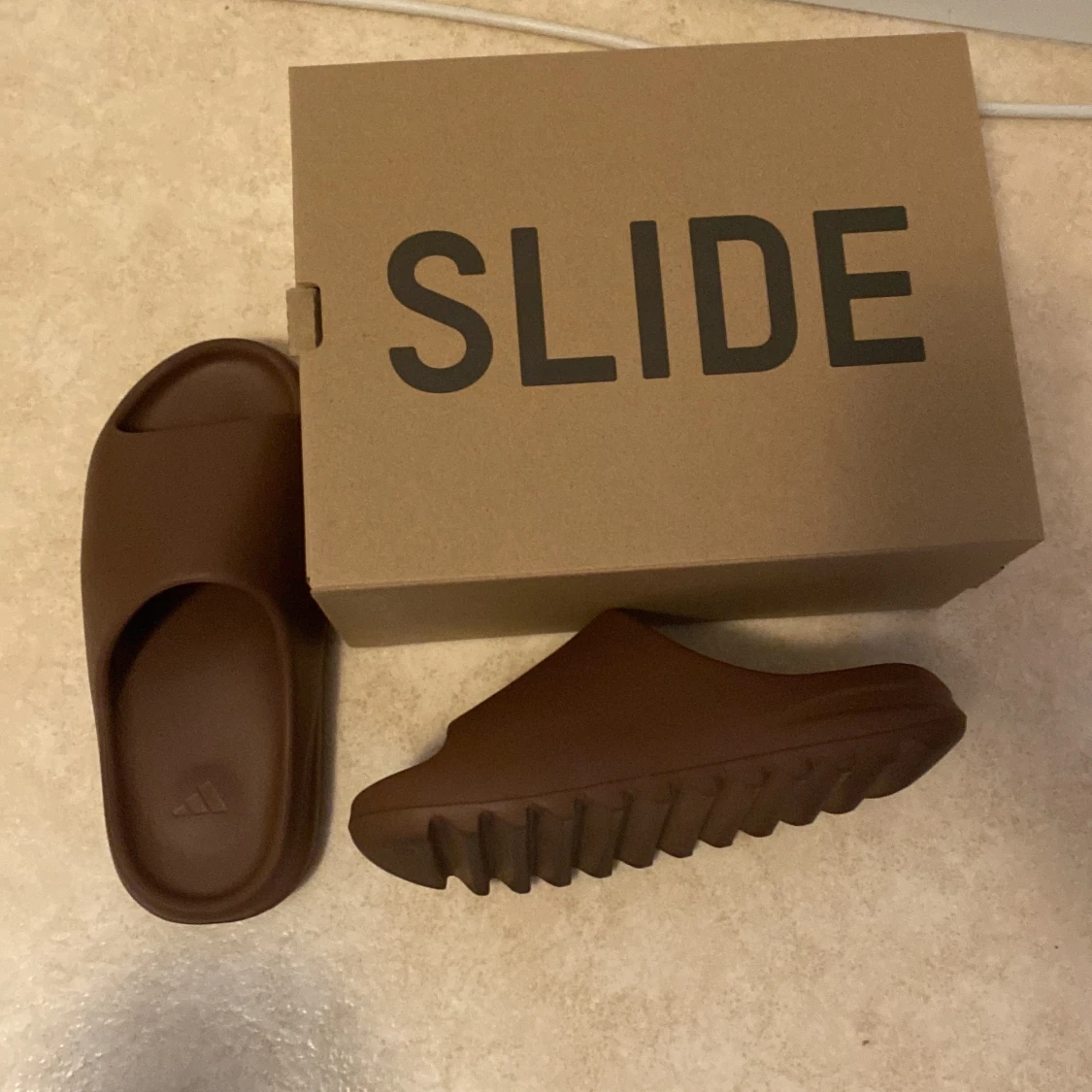 Yeezy slides - 90