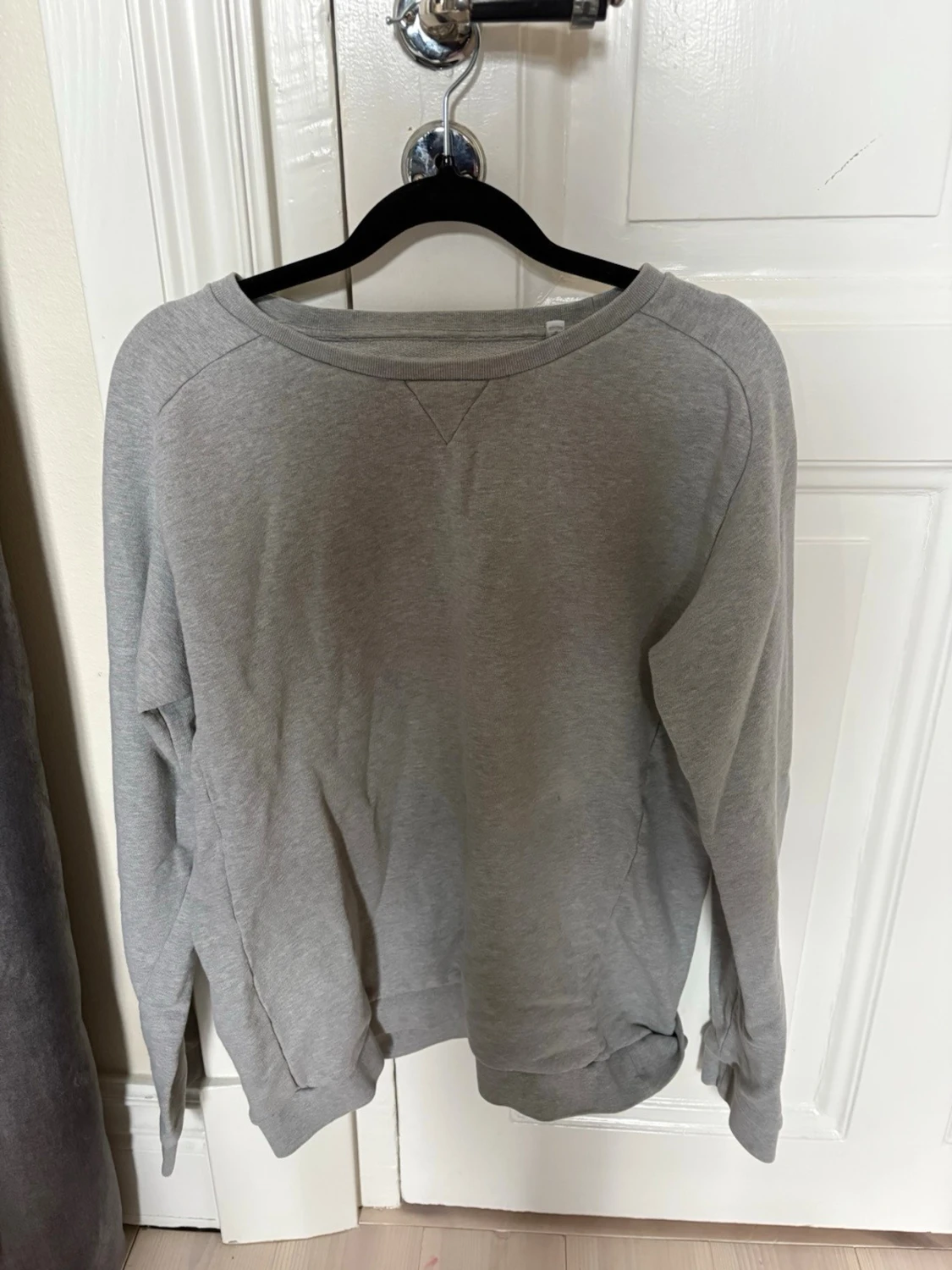 Grå basic sweatshirt