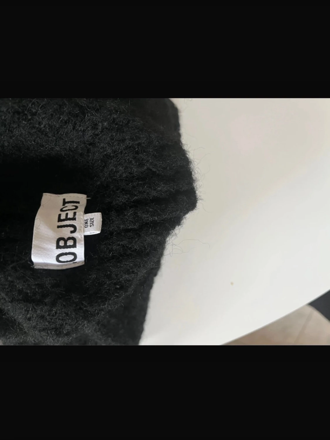 Svart stickad balaclava med snören - 2