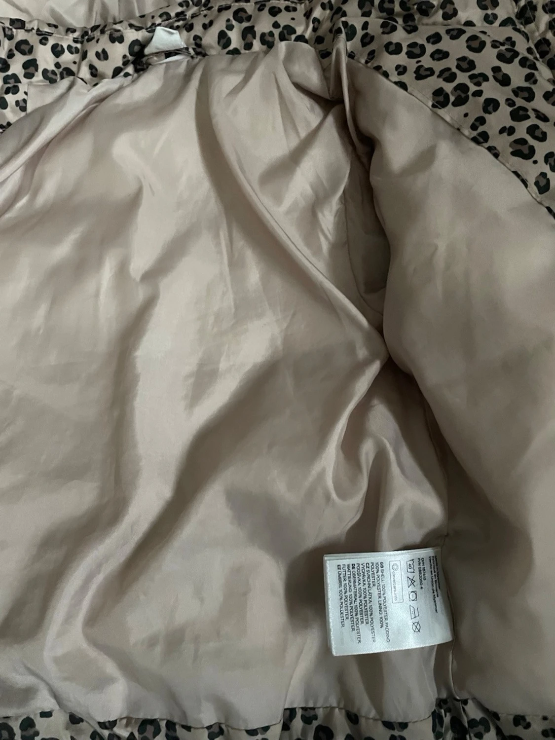 HM Beige pufferjacka med leopardmönster - 2