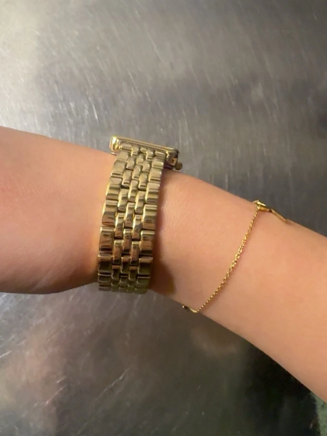 Rosefield Boxy XS guld klocka - 4