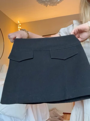 Miniskirt - Otroligt snygg och stilren kjol från pull&bear som tyvärr blivit för liten🥲💞