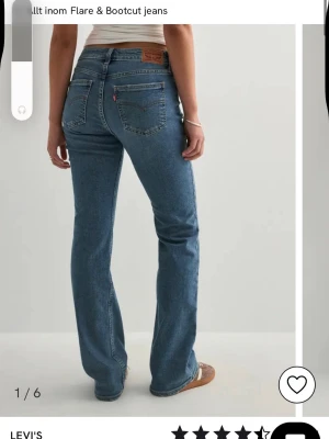 Levis jeans - Helt nya bara provade! I modellen superlow boot, waist24 lengd 32 nypris 1099 säljer för 750!