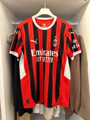 AC Milan matchtröja  - Knappt använd