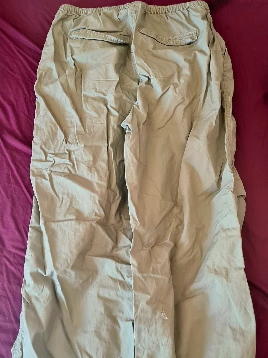 Beiga cargobyxor med resår