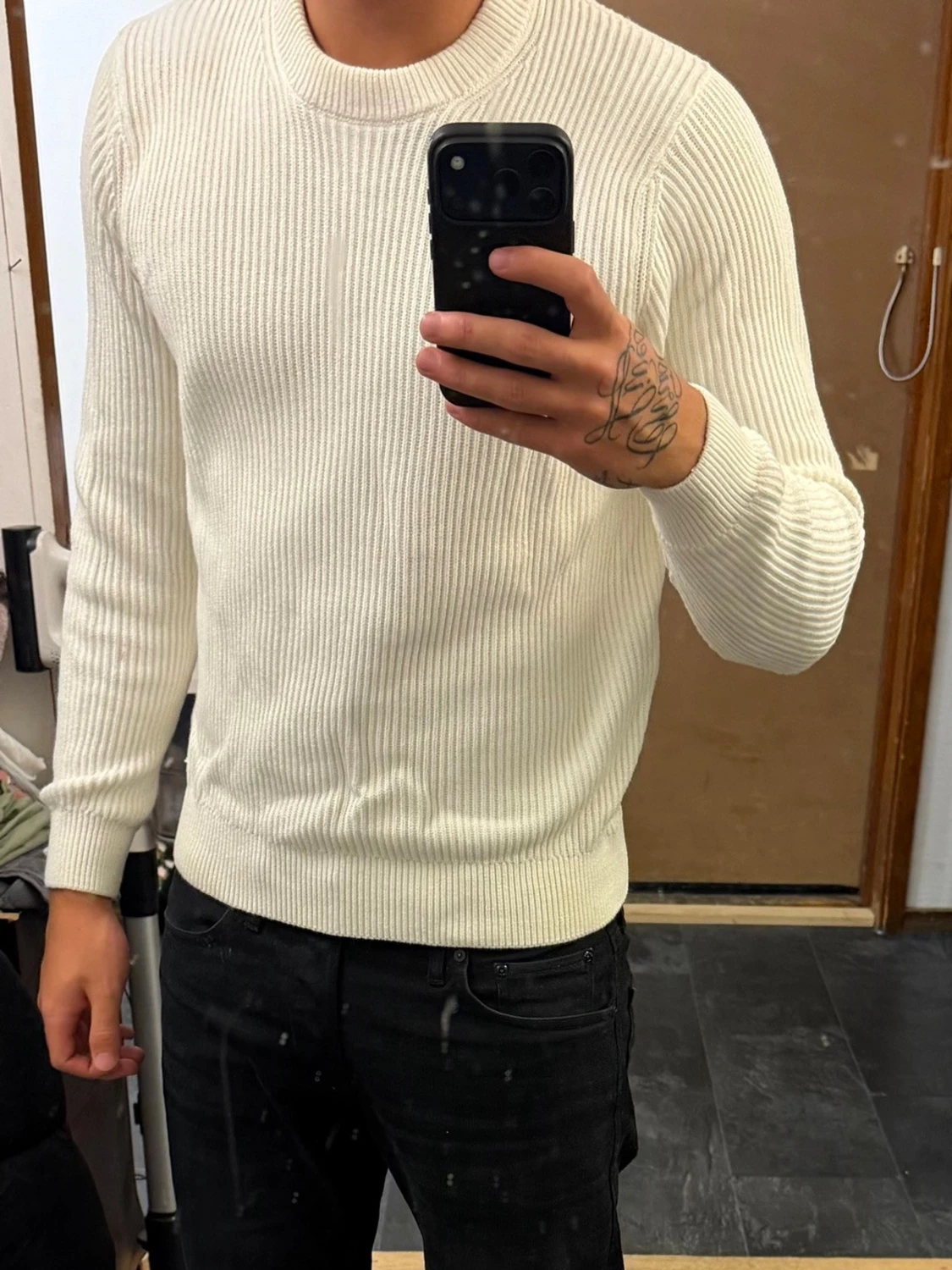 Vit ribbstickad tröja från Vailent - 1