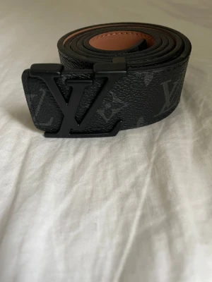 Bälte hållgörare ingår  - Helt ny 