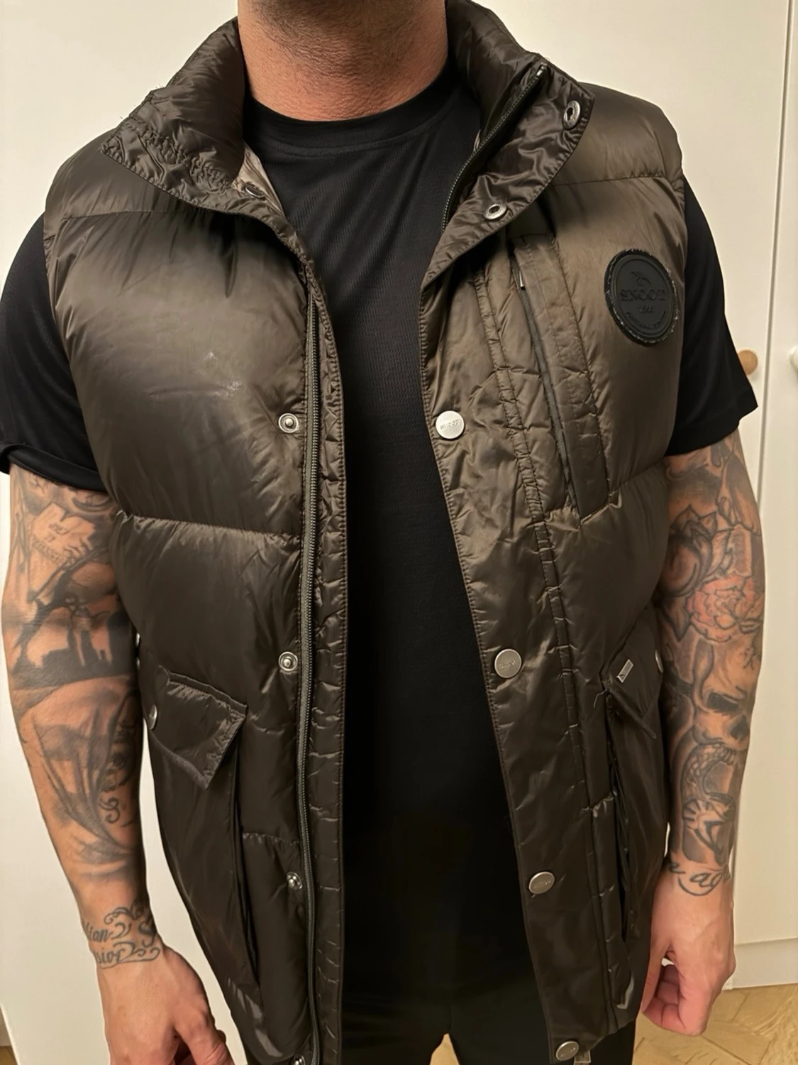 Mörkbrun dunväst från Snoot - 2