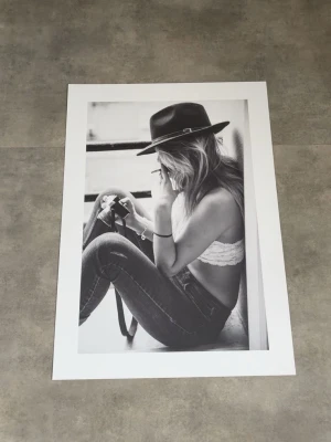 Poster 50x70 - Poster från desenio, stolek 50x70