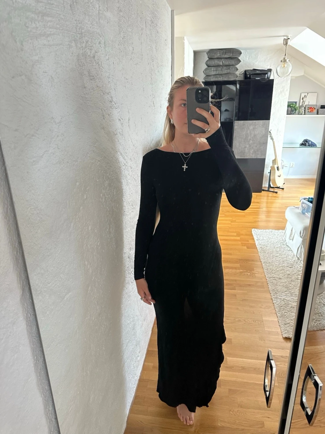 Svart klänning slits S - 1