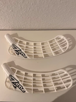 2 Pack Zone Zuper PP - 2 pack Zone Zyper  PP plast på båda!  1st blad för 149kr