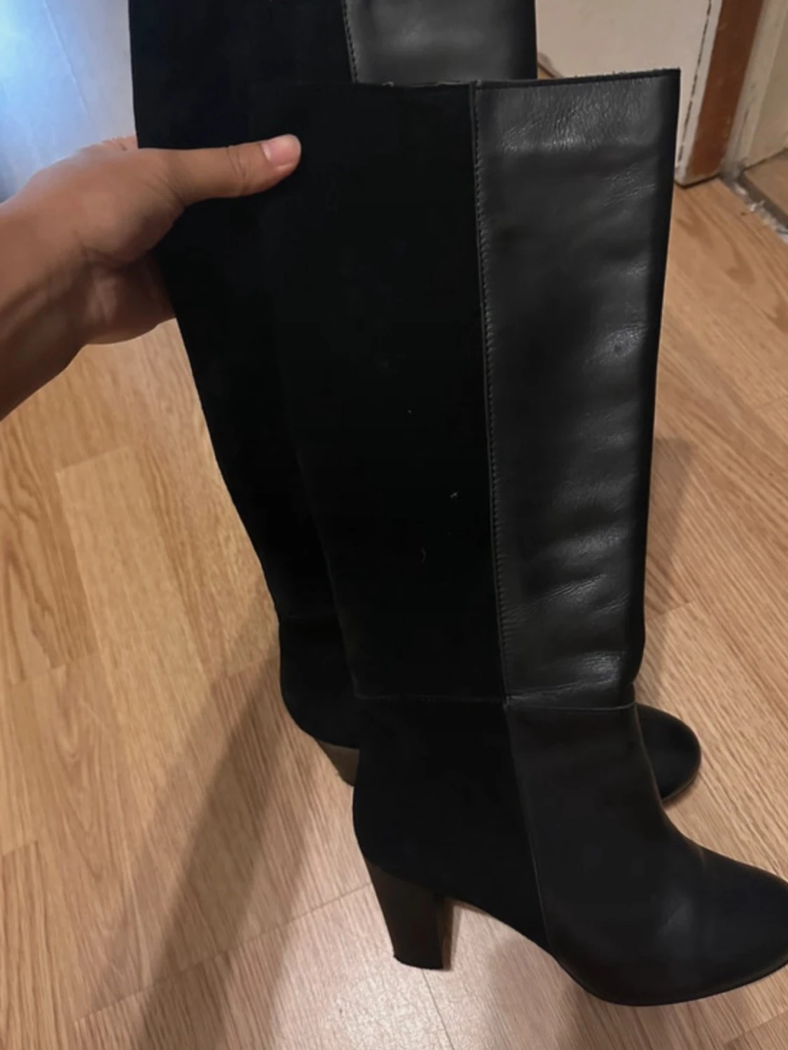 Svarta höga stövlar med klack - 2