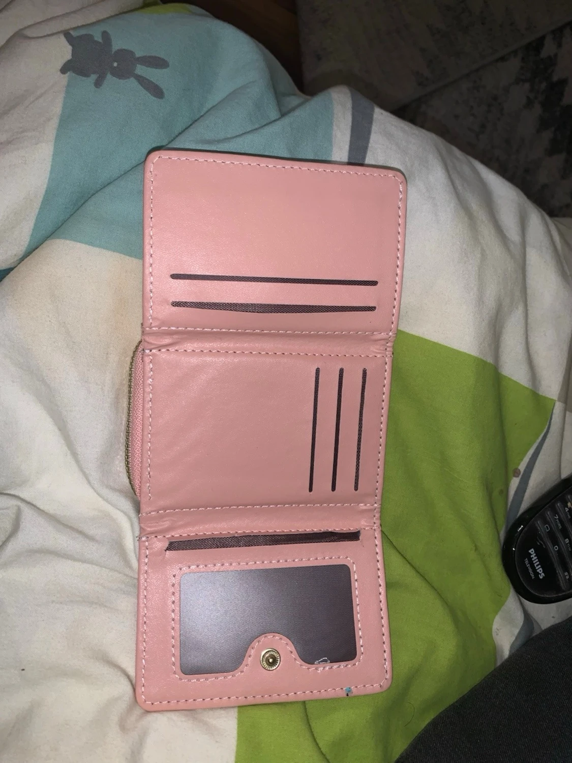 Rosa plånbok med Mönster och M-logga - 1