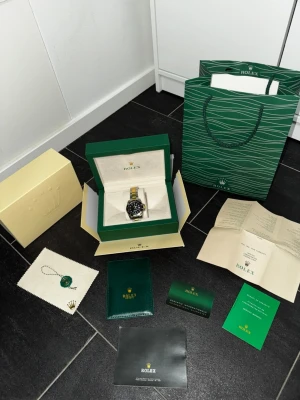 Herr klocka silver - Oanvänd, allt i bilden medföljer