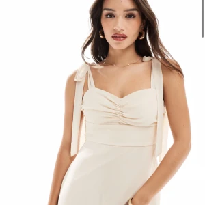 Balklänning - Använd en gång 💗