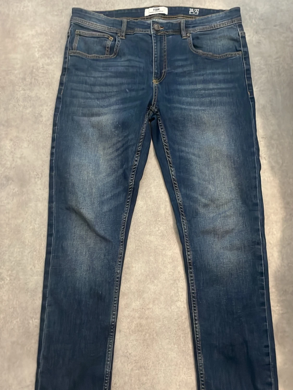 Mörkblå jeans från FSBN
