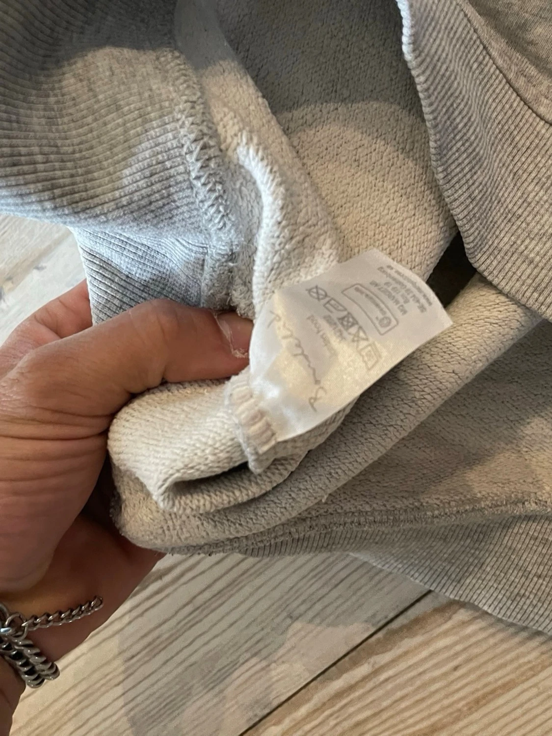 Grå hoodie från Bondelid med huva - 3